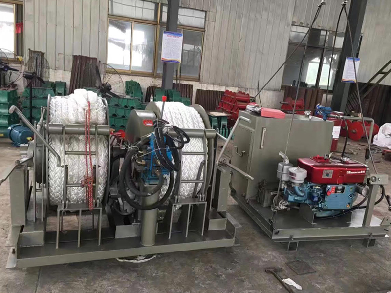 船用絞車、絞盤、起錨機(jī)、絞纜機(jī)